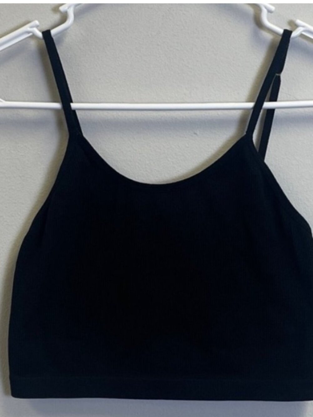 👩‍👩‍👦Black Crop Top